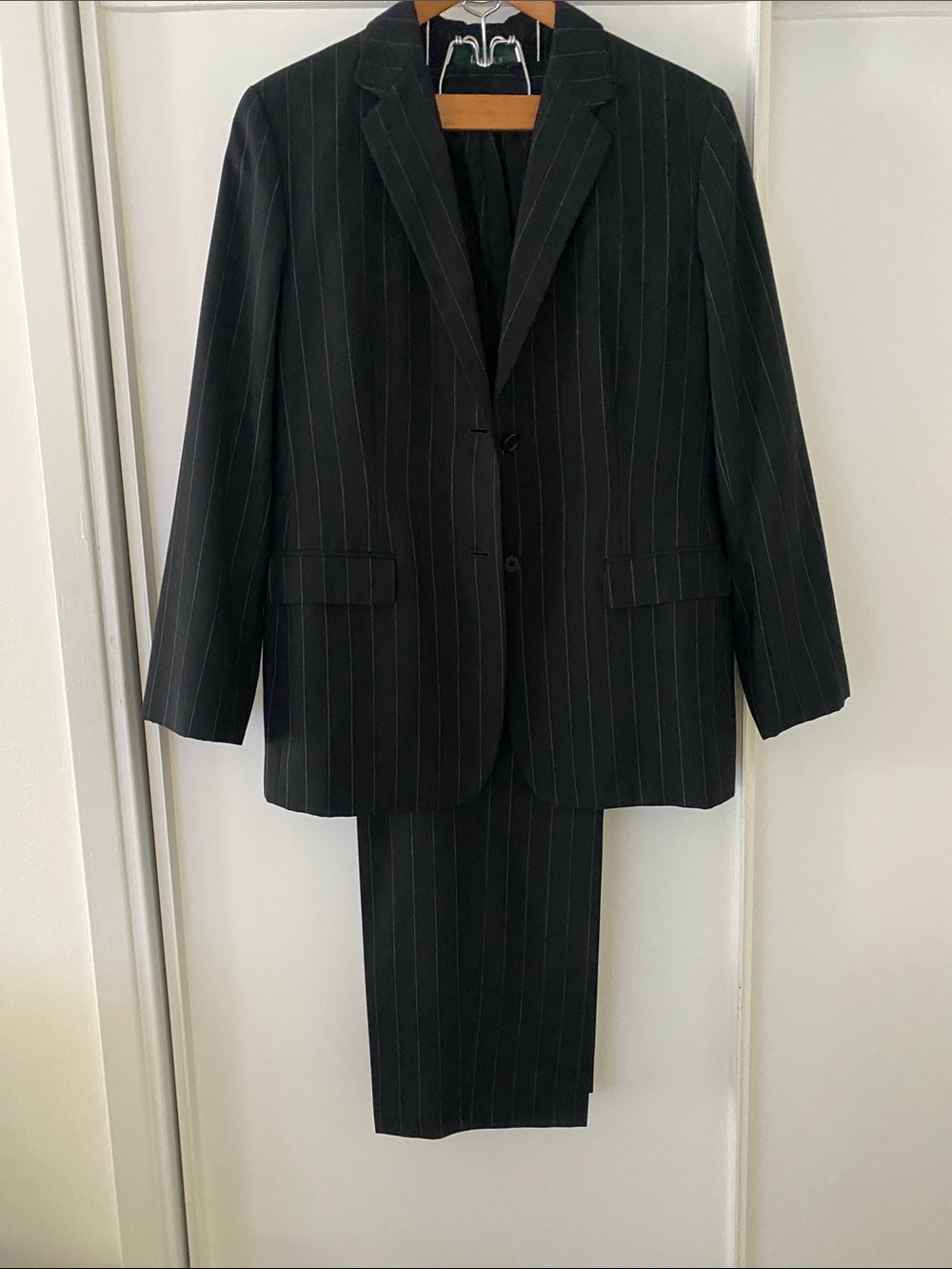 Ralph Lauren Lauren Black Pinstripe 2 Piece Blazer Jacket and Pants